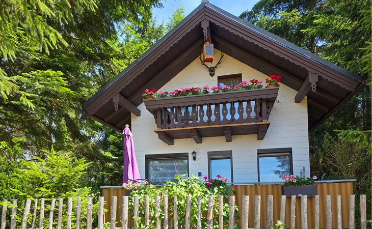 2 bedroom beautiful home in Remptendorf 1