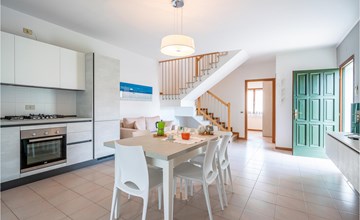 3 bedroom gorgeous home in Albarella RO 3