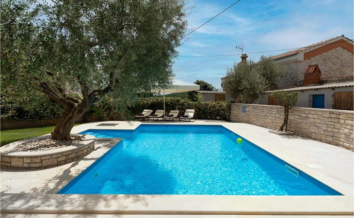 Amazing home in Porec 1