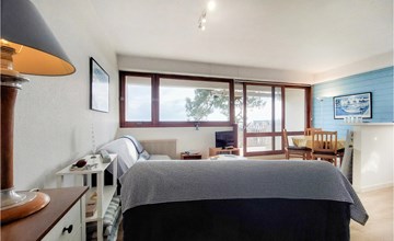 Pet friendly apartment in Royan with house sea view 3