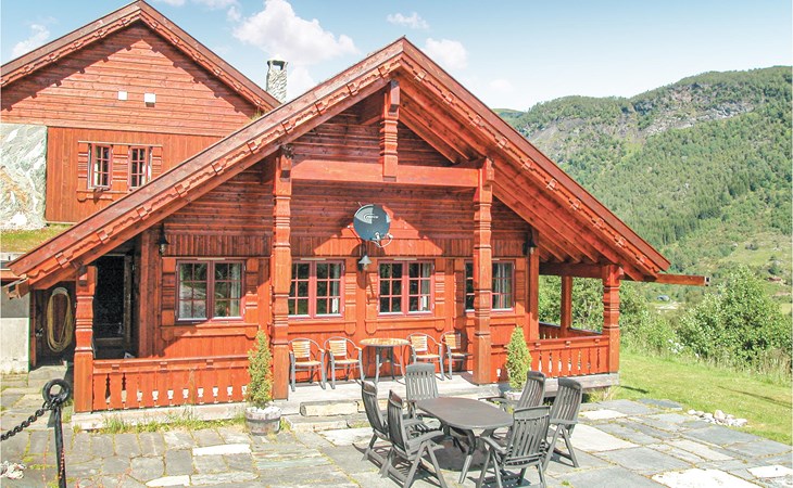 Stunning home in Sogndal with sauna 1