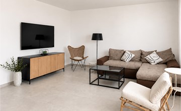3 bedroom amazing apartment in Jesenice 2