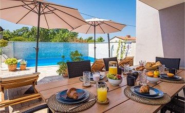 Beautiful home in Porec 2