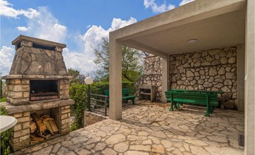 2 bedroom cozy apartment in Jadranovo 2