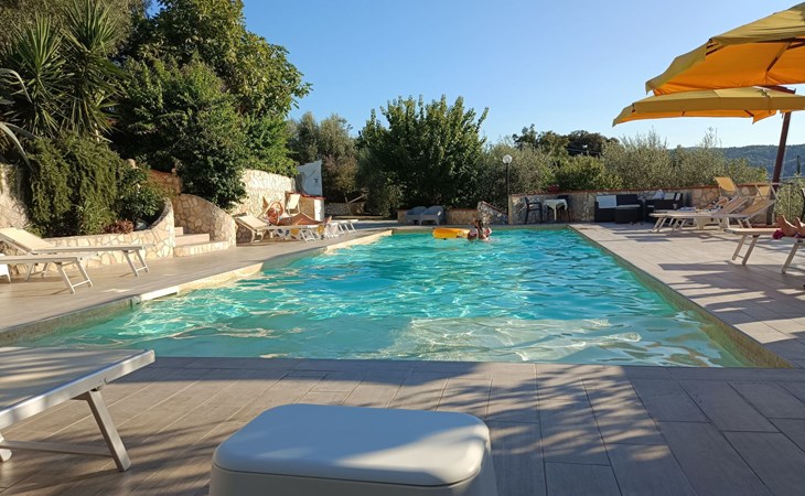 Zwei-Zimmer-Penthouse-Wohnung mit Terrasse mit Meerblick 1