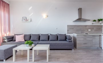 "Villa Veronique 5" 3