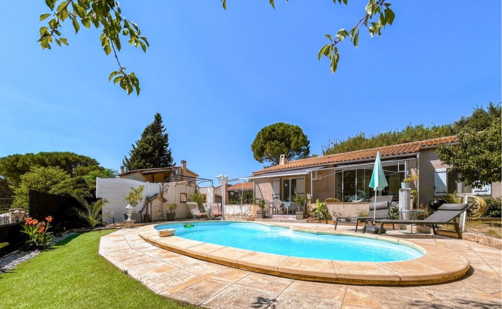 Amazing home in Tavel 1