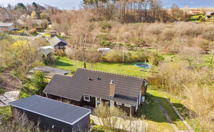 "Usbjorn" - 500m from the sea 1