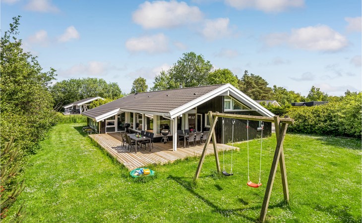 Nice home in Væggerløse with sauna 1