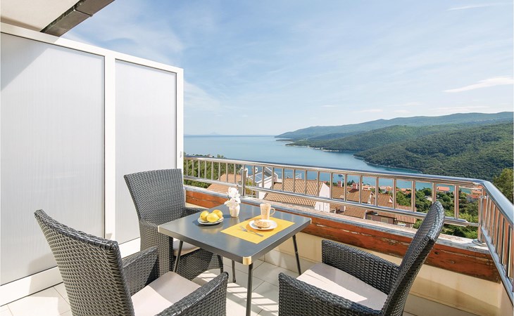 Cozy apartment in Rabac with kitchen 1