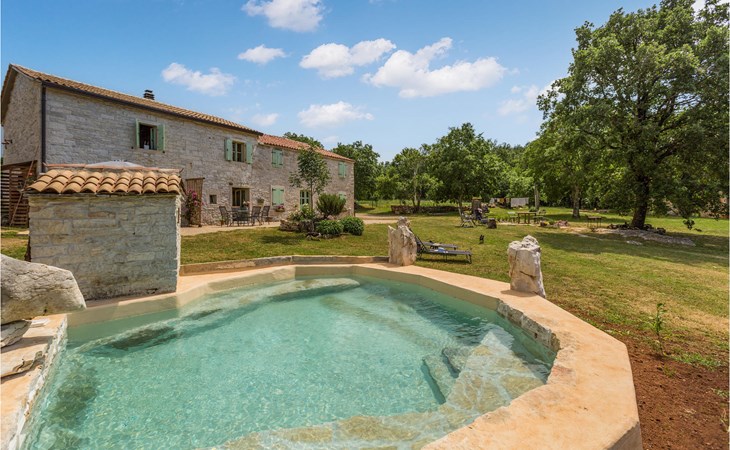 Lovely home in Buje 1