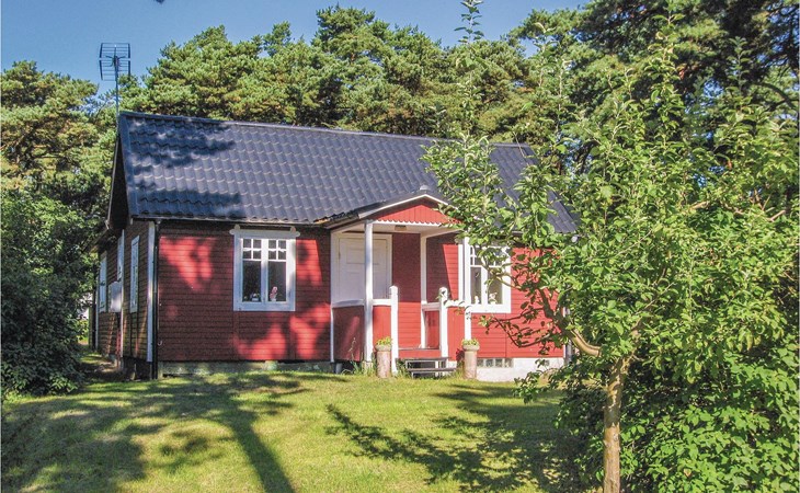 3 bedroom lovely home in Borrby 1
