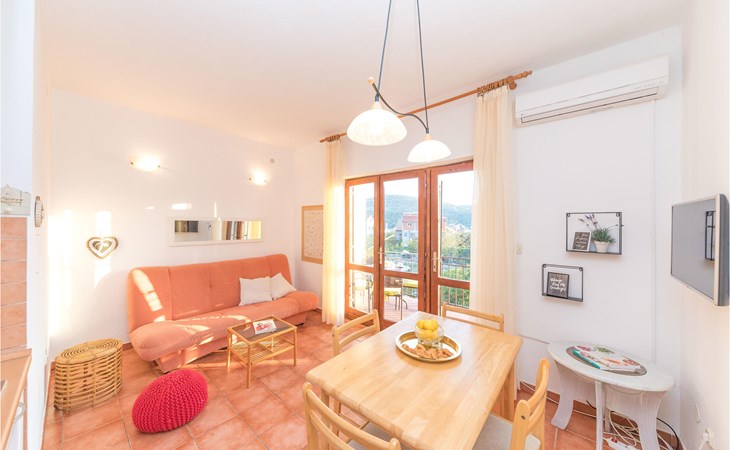1 bedroom awesome apartment in Vinisce 1