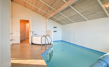 Awesome home in Juelsminde with kitchen 2