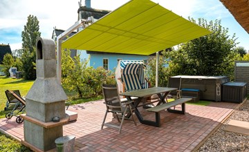 Strandnahes Reethaus Elefant mit Außenwhirlpool 3