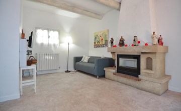 Cozy home in Eyguières with WiFi 2