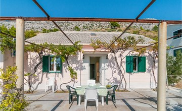 Stunning home in Lokva Rogoznica 2