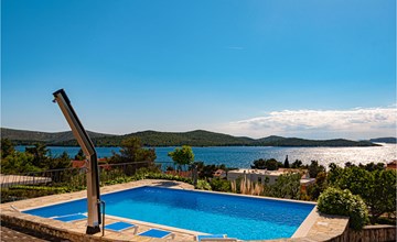 Awesome home in Zaboric with WiFi 2