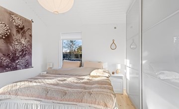 "Sissie" - 400m from the sea 2