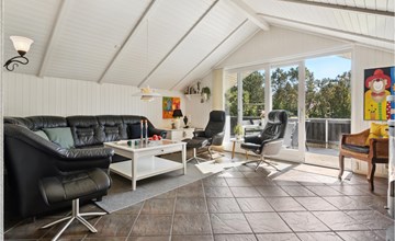 4 bedroom gorgeous home in Blåvand 3