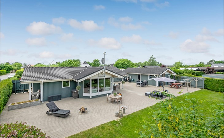 Cozy home in Egå with kitchen 1