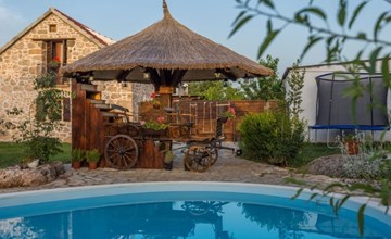 Charmante Ferienvilla Krka 2