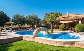 Luxuriöse Villa Can Revell 3