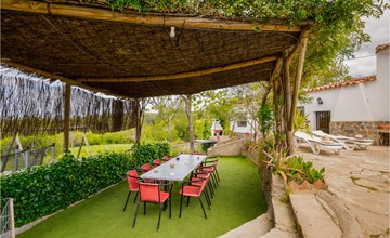 Awesome home in Cortegana with WiFi 2