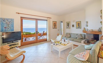 Stunning home in Trinita Dagultu Vignol 2