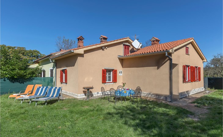 Cozy home in Labin with kitchen 1