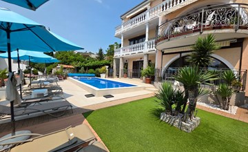 Appartement für 2-3 Personen mit Balkon und Gemeinschaftspool 2