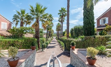 Beautiful home in Roquebrune sur Argens 2
