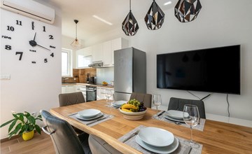 Schönes Haus mit 2 Schlafzimmern in. 3