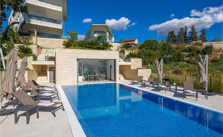 3 bedroom gorgeous apartment in Krk 1