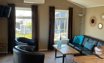 6 persons terrace on the water 3