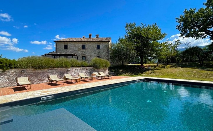 Ferienvilla 'Checello' mit privatem Pool 1