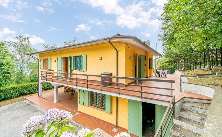 3 bedroom beautiful home in Marliana 1