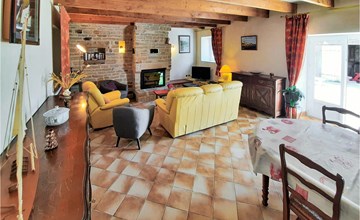Beautiful home in Clohars Carnoet 2