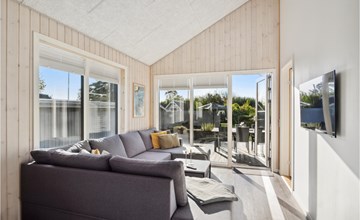 Lovely home in Sjølund 3