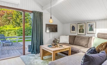 "Ung" - 30km from the sea 2