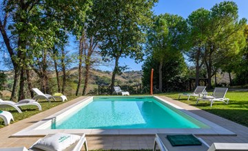 Licht unter den Buchen, Marche Urlaub, privater Pool 3