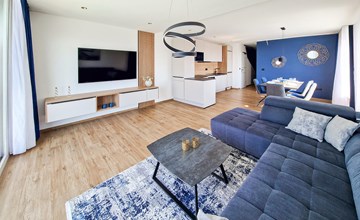 Luxuriöses Haus in Mandre mit privatem Swimmingpool, der sowohl drinnen als. 3