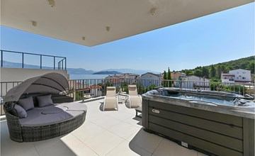 Stunning home in Slatine 3
