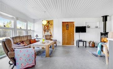 Beautiful home in Hals with kitchen 3