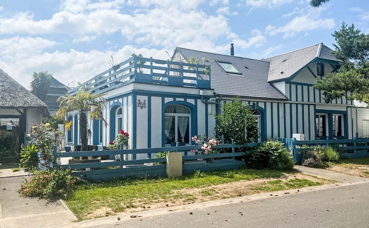 The Blue Villa 1