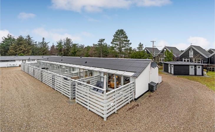 Awesome home in Vejers Strand with WiFi 1