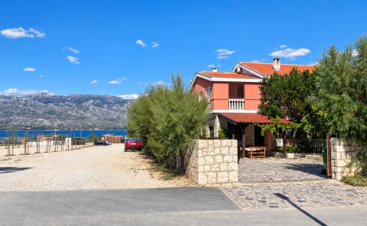 2 bedroom nice apartment in Razanac 1