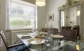 Between sea and garden (PPT401) 3