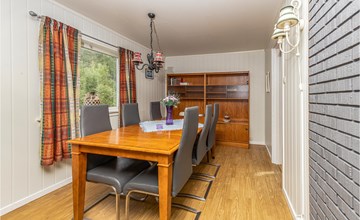 5 bedroom pet friendly home in Vestnes 3