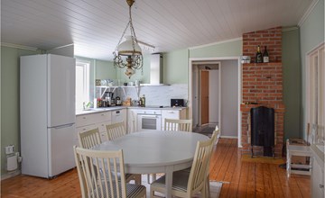 Lovely home in Mönsterås with kitchen 3